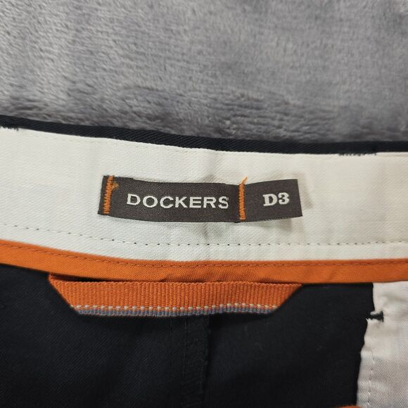 Dockers D3 Easy Khaki Pants Mens 38x32 Black Pleated Classic Fit Wrinkle Free - Picture 4 of 10